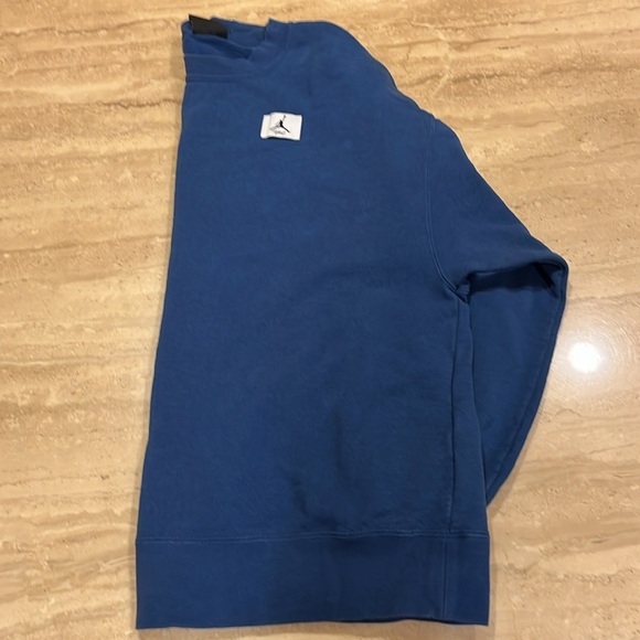 NEVER WORN WOMEN’S FRENCH BLUE JORDAN FLIGHT FLEECE CREWNECK SZ.SM PERFECT SHAPE - Picture 8 of 11